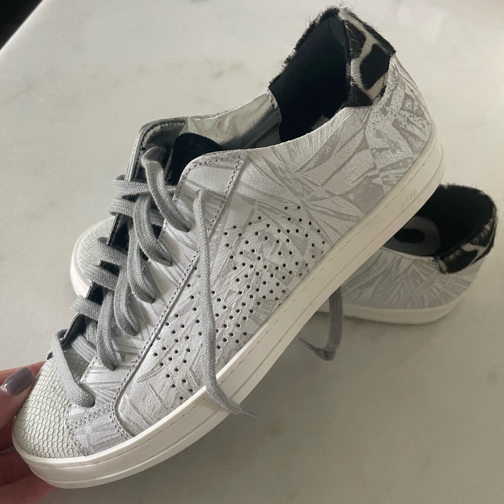 P448 John Animal Print Sneakers